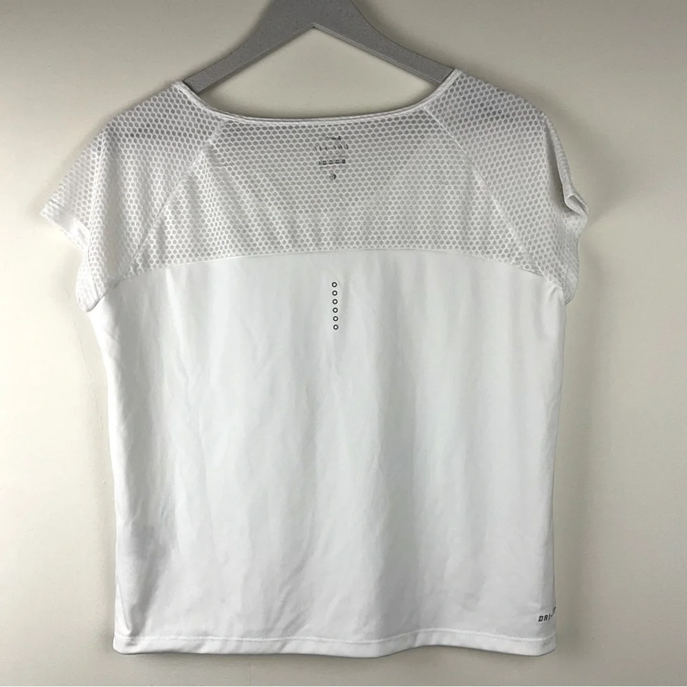 Nike DRI-FIT white TOP Women’s‎ Size L